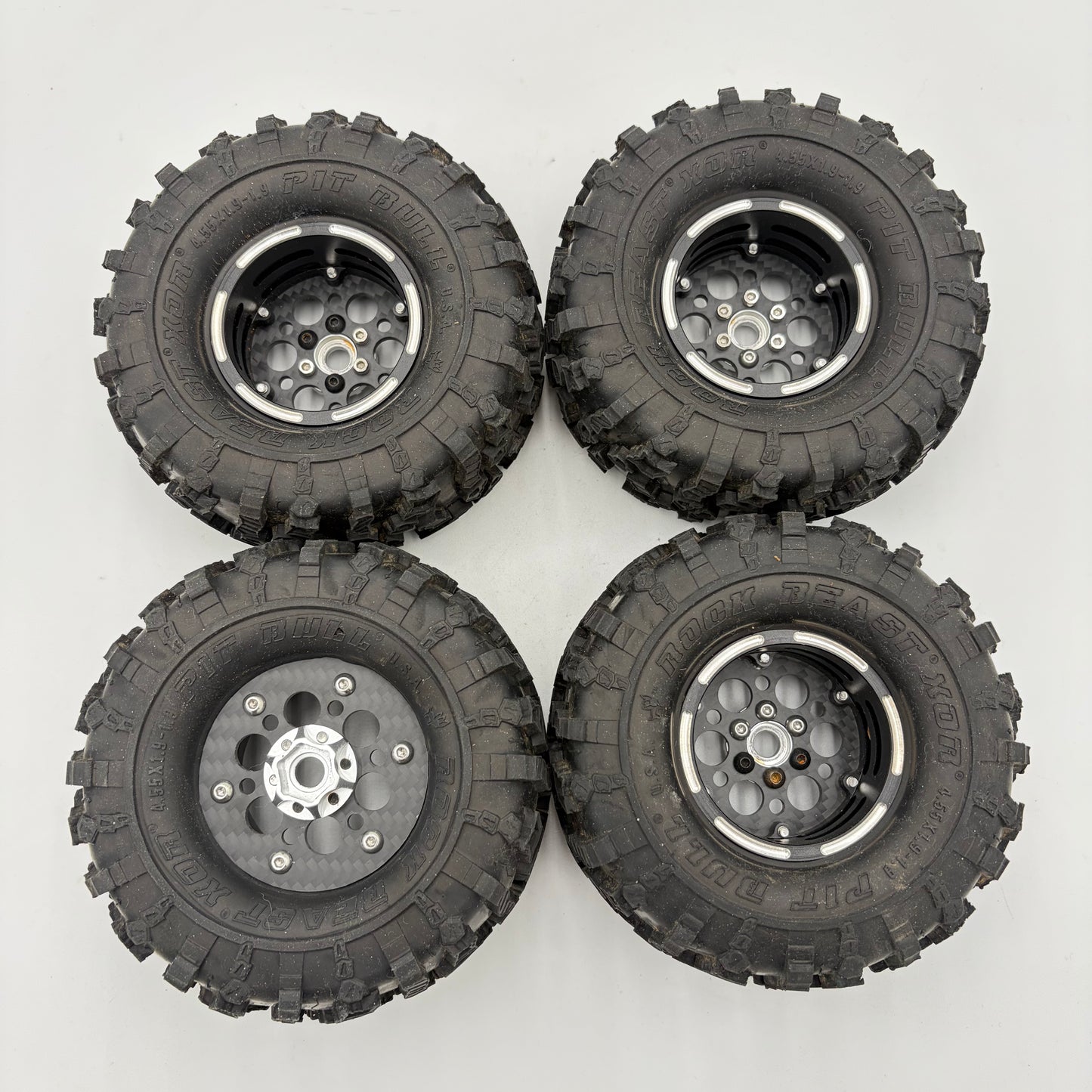 1.9 Carbon Fiber Faced Beadlocks w/Potbull XORs 4.55
