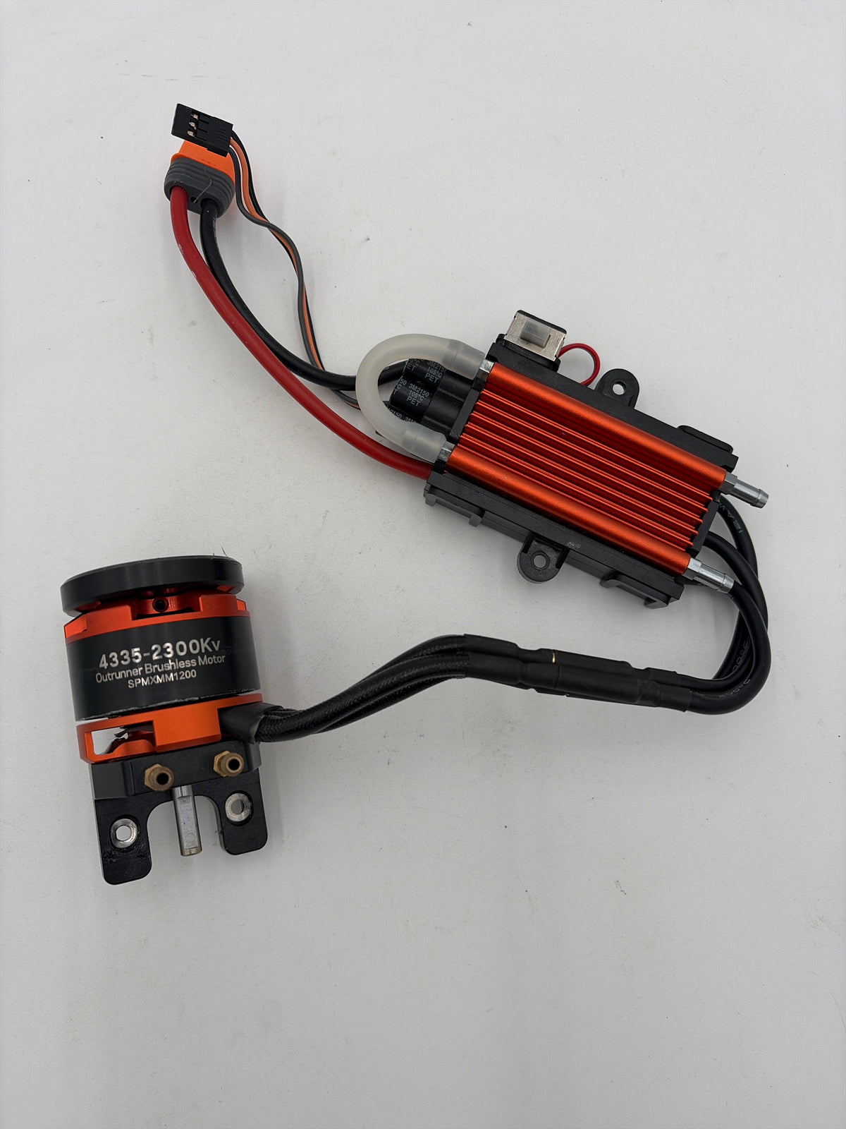 ProBoat Spektrum Outrunner Motor 2300kv & 100amp Marine Brushless ESC Combo