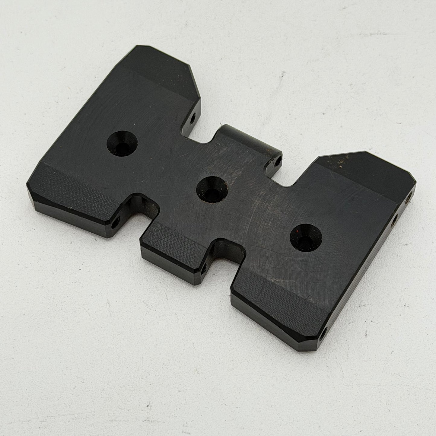 Skid for 2low Transmission