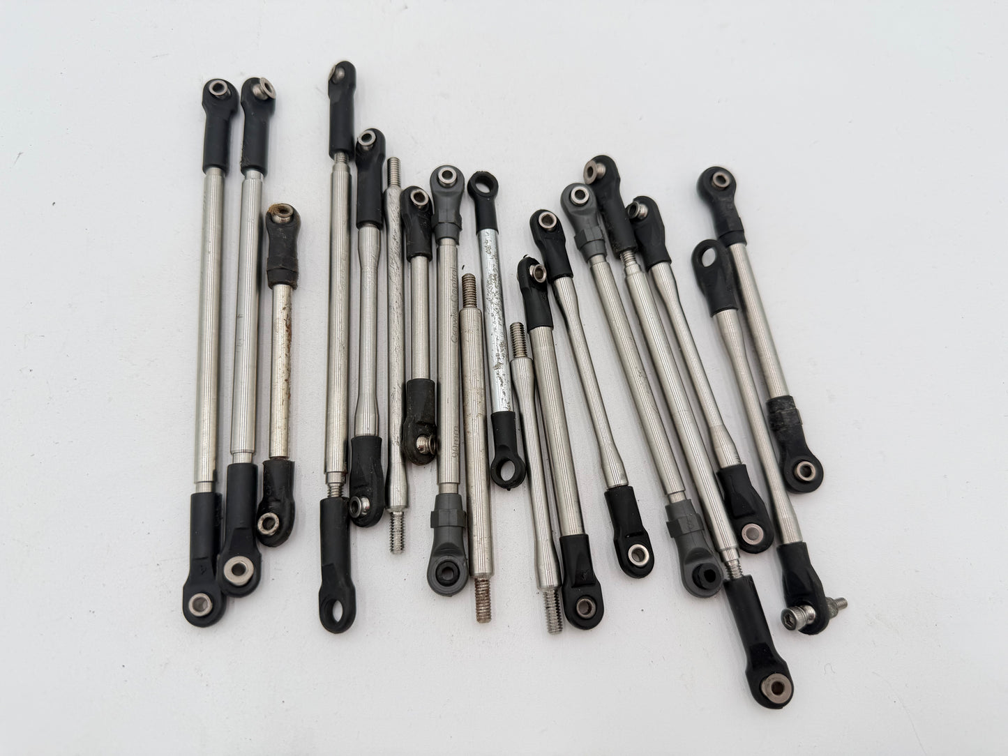 Miscellaneous Metal Link Lot