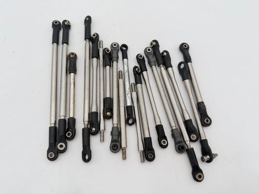 Miscellaneous Metal Link Lot