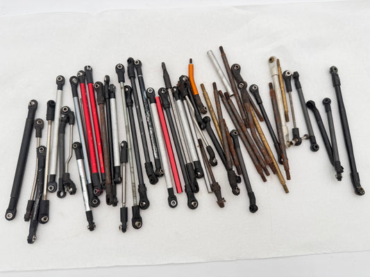 Miscellaneous Metal Link Lot