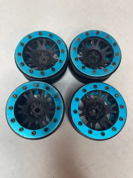 1.9 Plastic Beadlocks w/Metal Rings