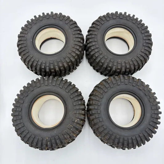 2.2 No Name Tires w/Foams