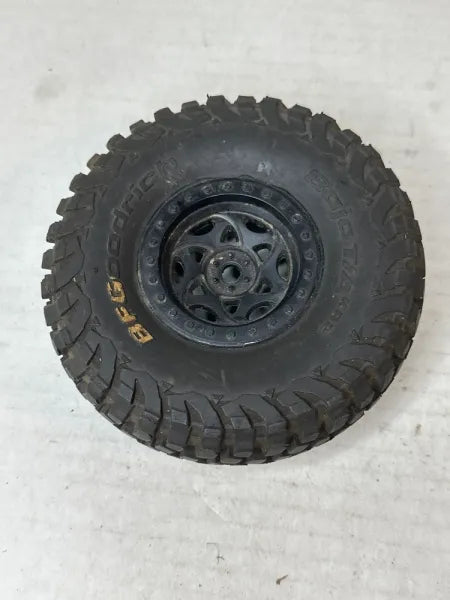 Axial Glue-on 2.2 w/BFG Baja (1)