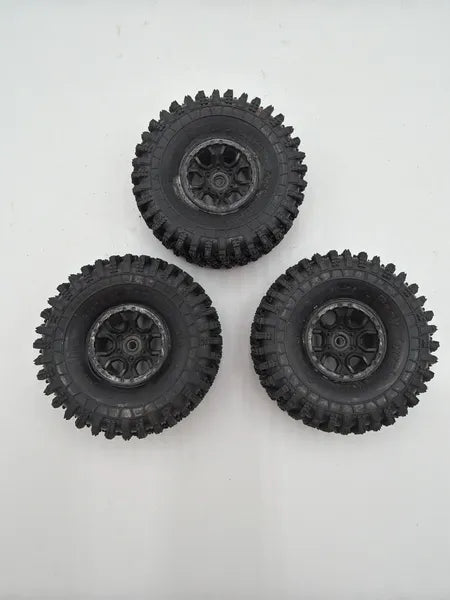 Plastic Glue Ons w/64mm Injora S-5 Tires (3)