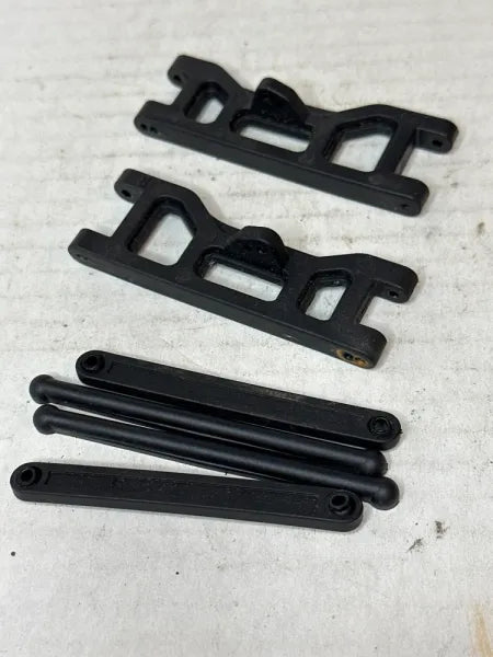 ECX Ampcrush Front Control Arms & Links