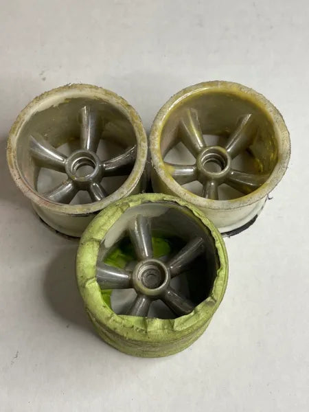 Traxxas Stampede 2.2 Glue On Wheels (2 front, 1 rear)