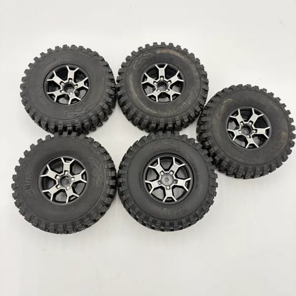 1.9 Aluminum Beadlocks w/Ottsix KLR MTX 4.19 (5th wheel is missing 2 bolts)