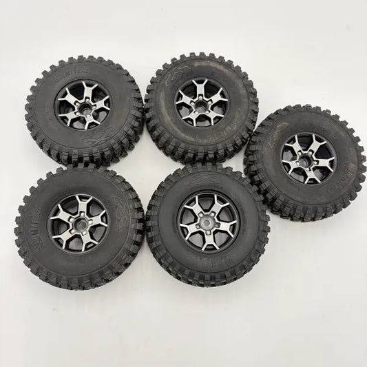 1.9 Aluminum Beadlocks w/Ottsix KLR MTX 4.19 (5th wheel is missing 2 bolts)