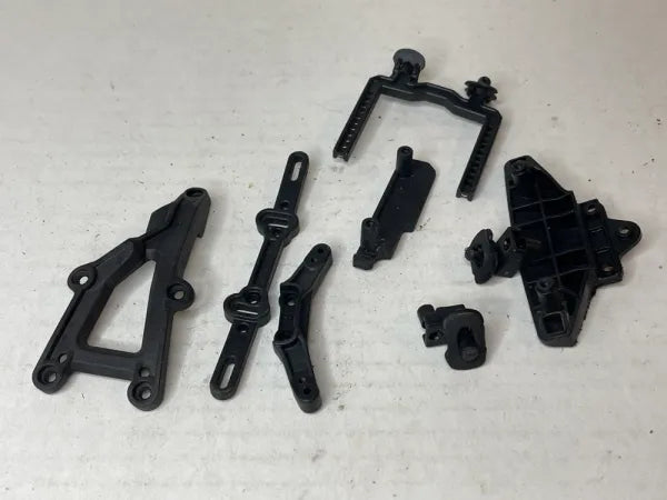 Traxxas 4Tec Body Mounts & Chassis Parts