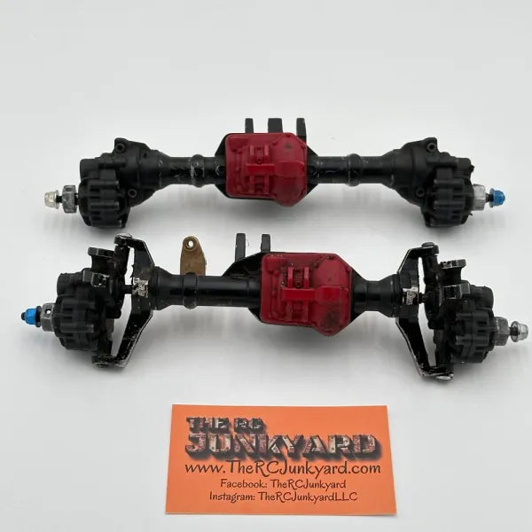 TRX4 Metal Axles w/Brass Link Mounts - Locked (Front axle has some play)