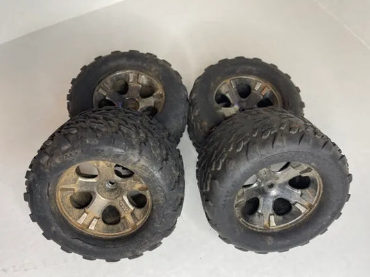 Traxxas Stampede 2.2 (wheels good, tires not)