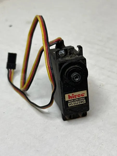 Hitec HS-5625mg Servo