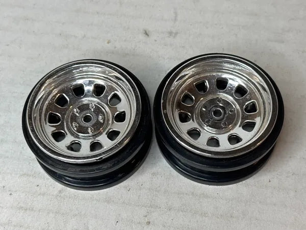 Kyosho 1.9 Plastic Beadlocks (2)