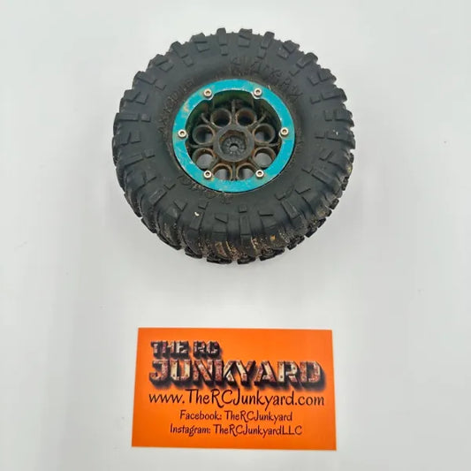 Single 1.9 Plastic Beadlock w/Metal Rings on Ripsaw